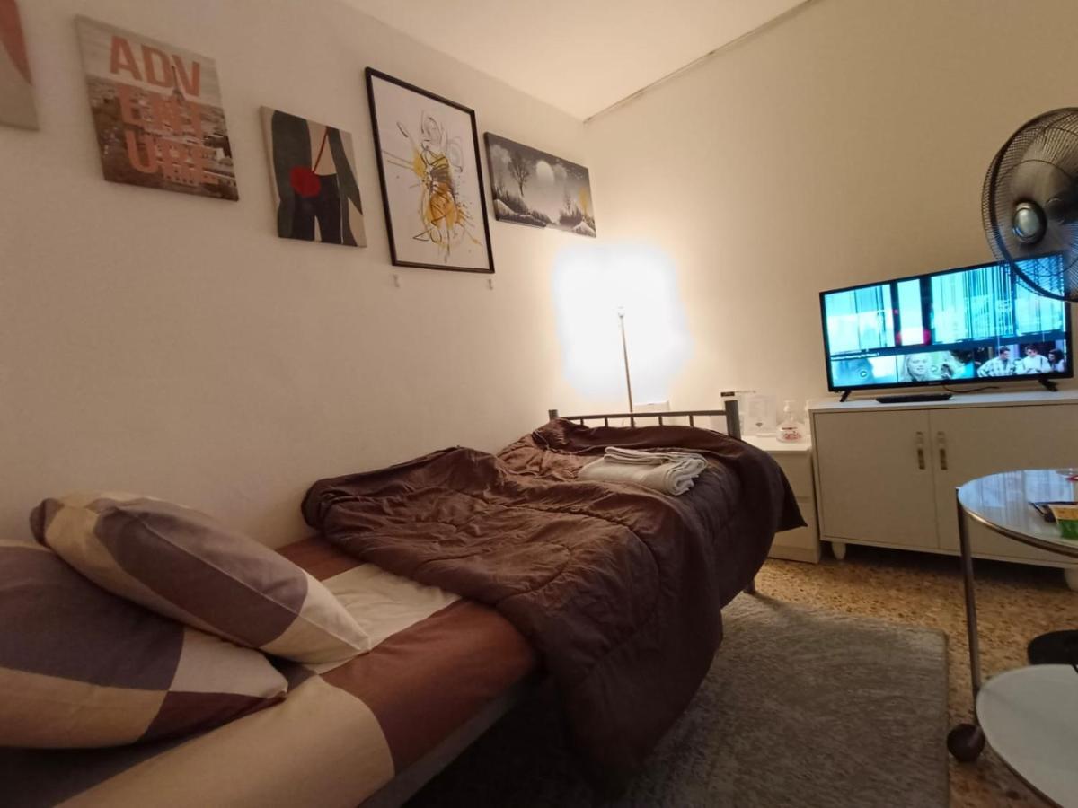 Affordable Transient - Not A - Sharing Kitchen And Washrooms * Abu Dhabi